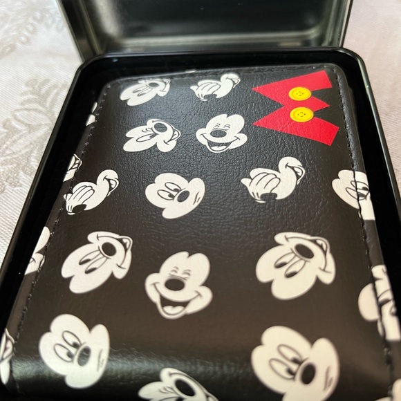 Disney Mickey Mouse Trifold Wallet - Picture 3 of 5